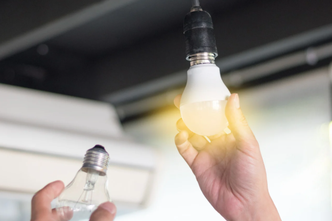 Bilde av bytte lyspærer